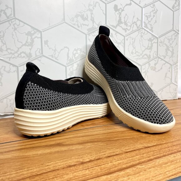 Bionica-merigold slip on sneaker-7m - Picture 2 of 11